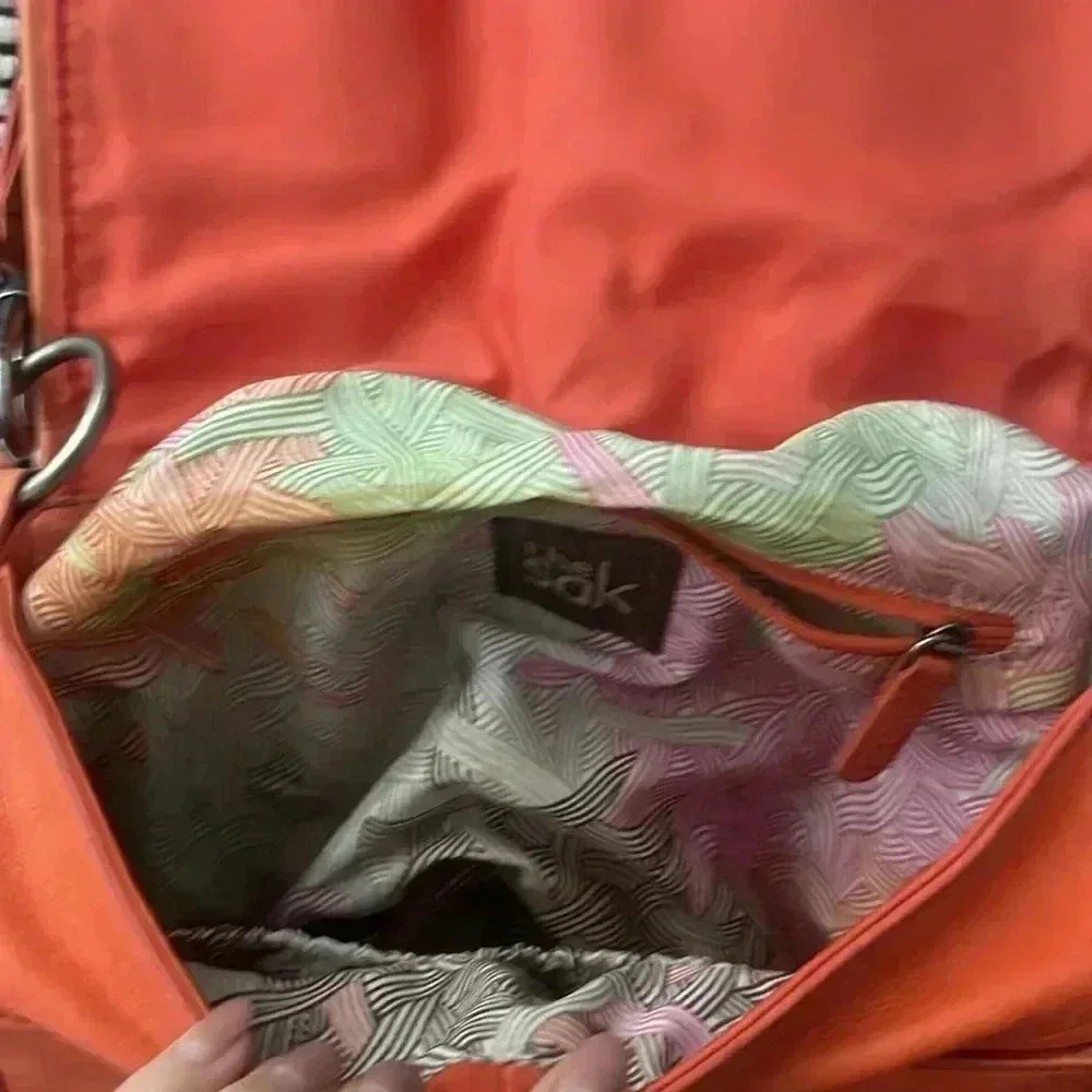 The Sak 100% Leather Shoulder Bag - Tangerine orange color - Picture 3 of 4